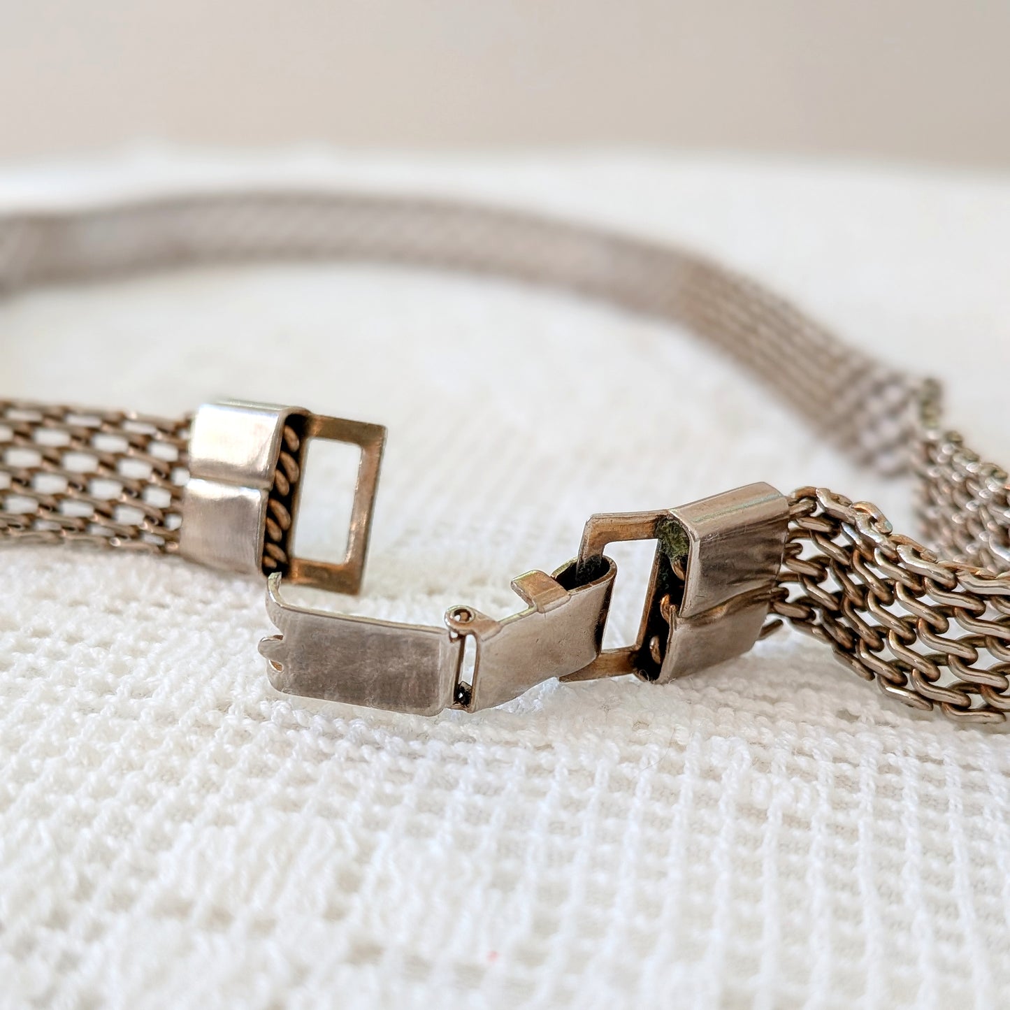 The Blair Collar Mesh Necklace | 1970s